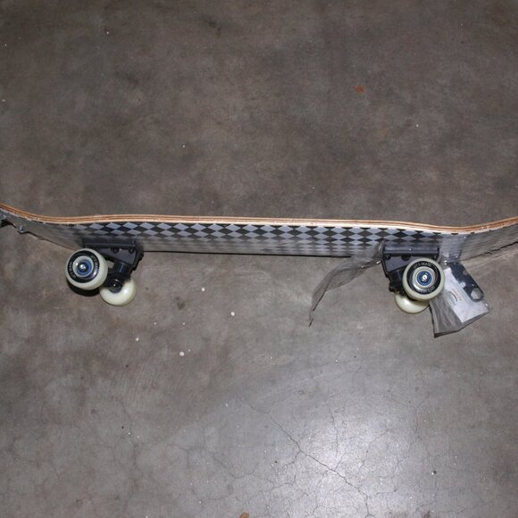 Ryvorbe Skateboards for Beginners - Picture 4 of 5